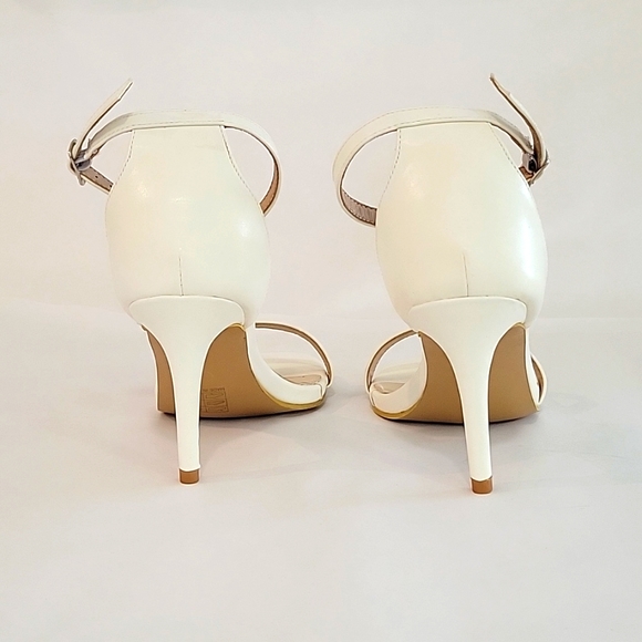 Women's Sandals Open toe and closed heel Beige color - Picture 5 of 14